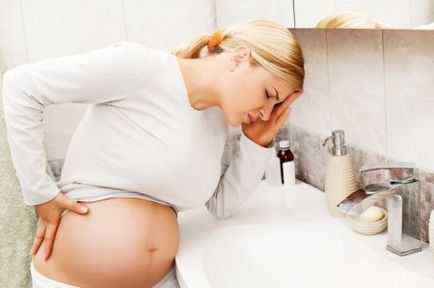 Terhesség evés után gyomorfájás