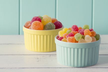 Cum să înlocuiți dulciurile dăunătoare în dieta copilului