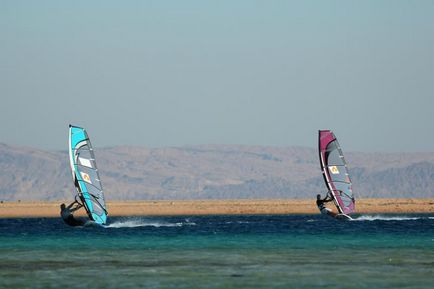 Ce este windsurfingul și unde să-l înveți