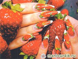 Design de unghii cu căpșuni