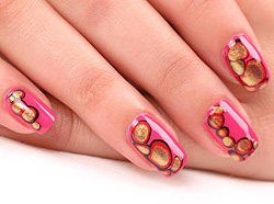 Nail design virágok, szép körmök - kiegészíti a képet