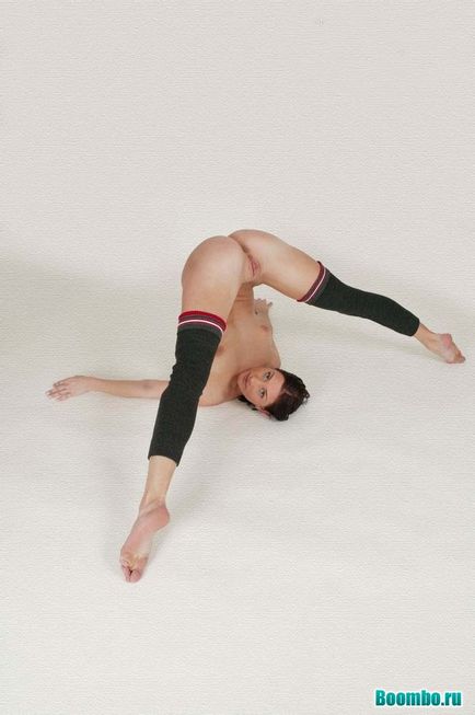 Fotografia unui gimnast gol - fotografii ale gimnastelor goi