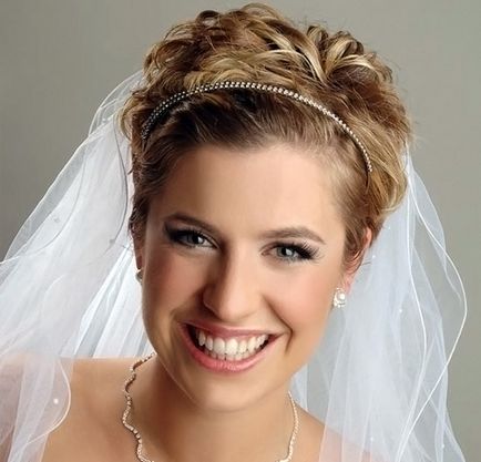 Фотографії кращих весільних зачісок на короткі волосиженскіе секрети від Хельги, жіночі секрети