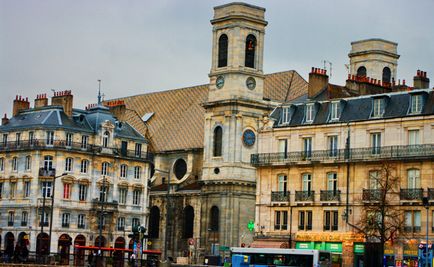 Orașul francez Besancon (regiunea franche-comte)