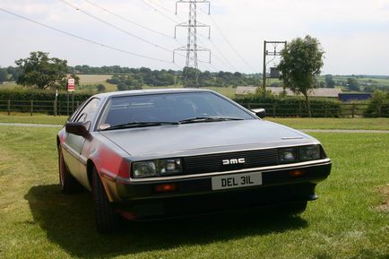 History DMC-12 DeLorean