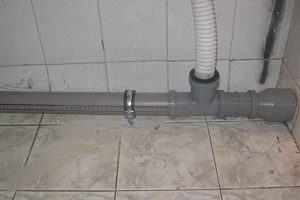 Hogyan kell helyesen teszi a csőhálózat a fürdőszobában a kezüket (fürdő) Hogyan kell helyesen teszi a csőhálózat a fürdőszobában a kezüket