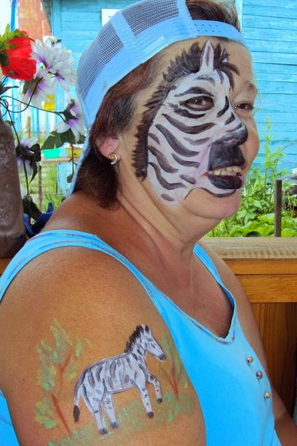 Як намалювати зебру на обличчі, як зробити аквагрим зебри