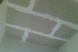 Cum de a albi tavanul drept