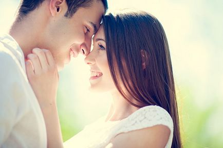 Hogyan lehet ösztönözni a férfi komoly kapcsolatot - a boldog pár