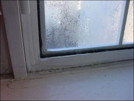 Hogyan mossa az ablakot az erkélyen, és egy loggia, a külső és belső nélkül válás