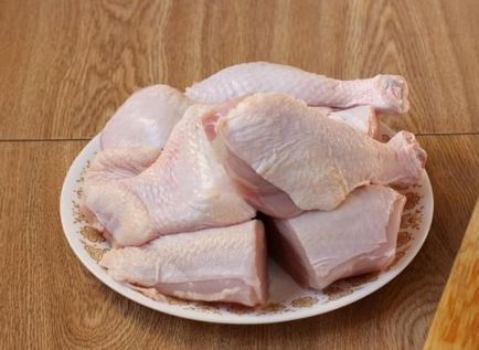 Hogyan faragni a csirke a főzés különböző ételek