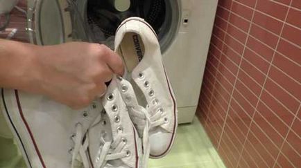 Cum să spălați adidașii într-o mașină de spălat