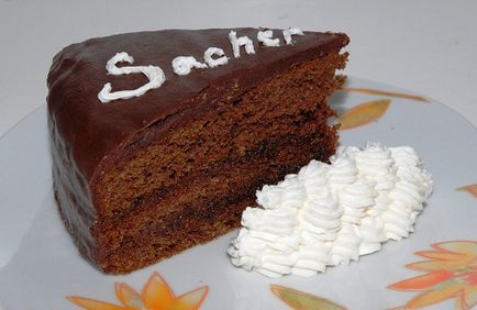 Hogyan kell főzni egy finom csokoládé torta Sacher