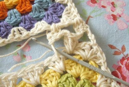 Cum să conectați pătrate tricotate într-o singură cârpă