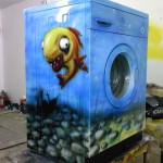 Cum să decorezi o mașină de spălat, o cabină de artă