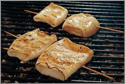 Squid la grătar - cum să murăți și să gătiți