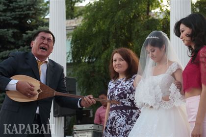 Nuntă kazahă sau târg de vanitate - caravană, caravană