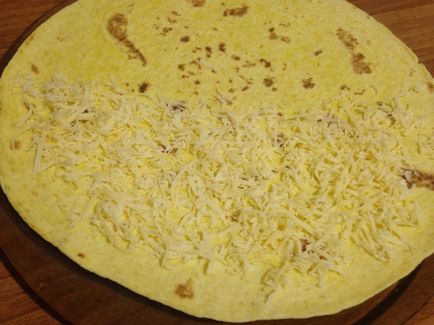 Quesadilla cu pui și fasole