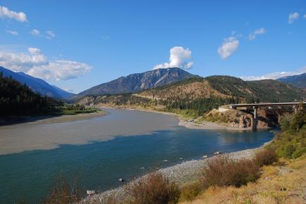 Când râurile se întâlnesc - știri în fotografii