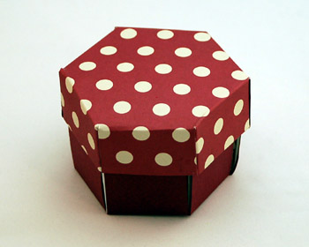 Коробочка з паперу для подарунка своїми руками