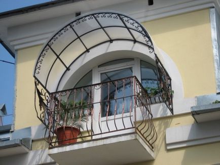 Vizor pe balcon - caracteristici, tipuri de policarbonat pentru balconul ultimului etaj, cum se face