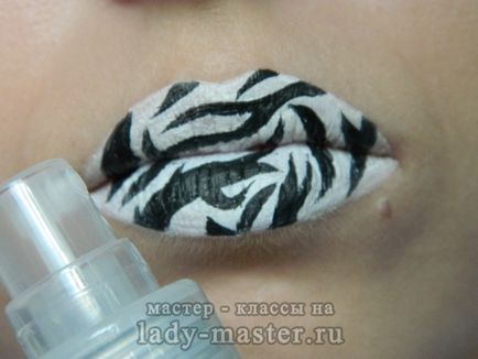 Machiaj buzele pentru Halloween - zebra, clasa de master cu fotografie, pas cu pas