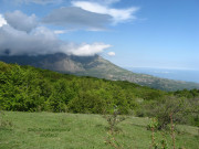 Traseul platoului chatyr-dag trece, vârfurile, peșterile