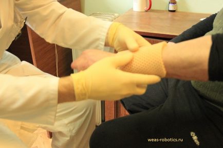 Механічний протез пальців рук, w
