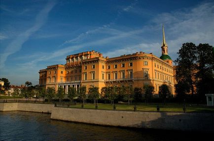 Castelul Mikhailovsky din excursii la St. Petersburg, expoziții acum