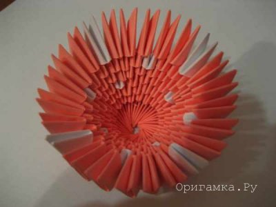 Moduláris origami „csésze”