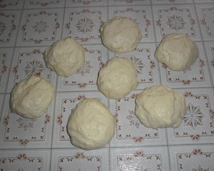 Молдавські плацинди на кефірі з картоплею