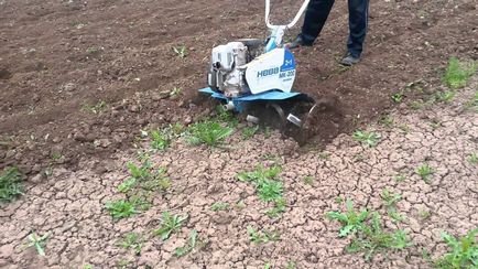 Мотокультиватор заривається в землю - причини і способи вирішення проблеми