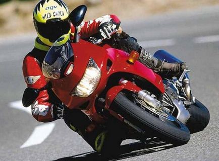 Motorkerékpár Honda VTR 1000 véleménye, leírások, vélemények