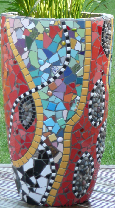Mozaic în decorarea grădinii
