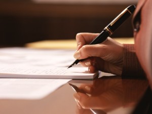 Refuzul notarial de a participa la privatizarea unui apartament în favoarea părinților și a eșantionului acestuia