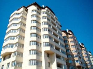 Refuzul notarial de a participa la privatizarea unui apartament în favoarea părinților și a eșantionului acestuia