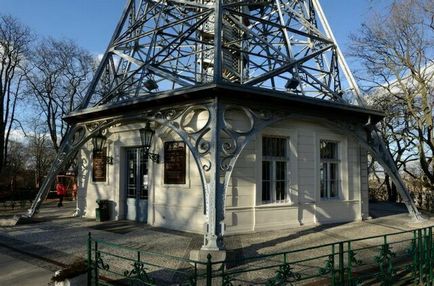 Петршинська вежа - кращі види на старе місто