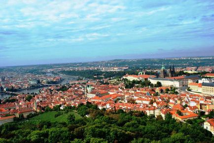 Петршинська вежа в Празі як дістатися