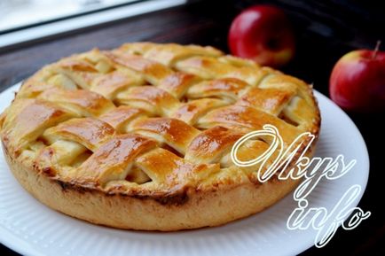 Пиріг з яблуками з дріжджового тіста рецепт з фото