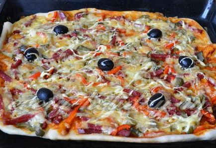 Pizza a pizzéria, a recept egy fotót