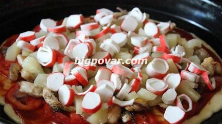 Pizza csirkével, gombával, ananász recept fotókkal, lépésről lépésre főzés