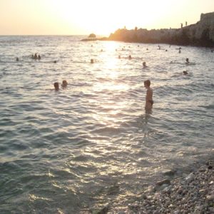 Beach Blue Bay, Szevasztopol fotókat, videókat, térképeket, útvonalakat, érdekes árnyalatokat