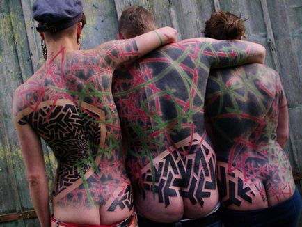 De ce lumea vrea să tatuaj din nou și din nou