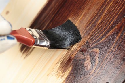 Фарбування дерев'яних дверей своїми руками, фарбування фарбопультом, інструкція і фото