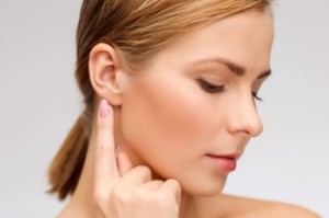 Пульсуючий шум у вухах - причини і лікування