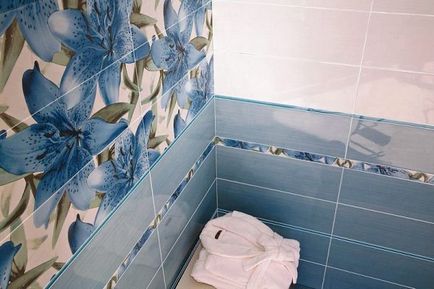 ПВХ панелі з фризом для ванної кімнати