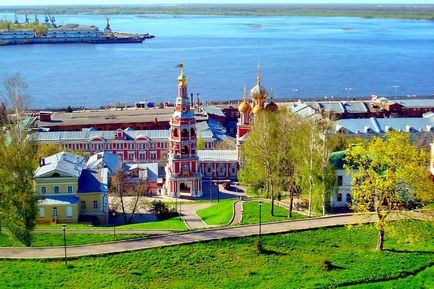 Різдвяна церква в Нижньому Новгороді опис