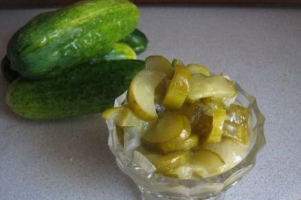 Салат з огірків на зиму (ніжинський, з помідорами) рецепти