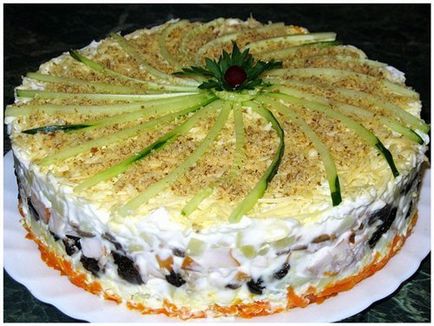 Puff saláta gombával, sonkával és burgonya -, hogyan kell elkészíteni egy recept (rétegelt saláta) Puff saláta gombával, sonkával és burgonya -, hogyan kell elkészíteni a receptet