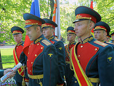 Влаштуватися служити в кремль, реальна армія